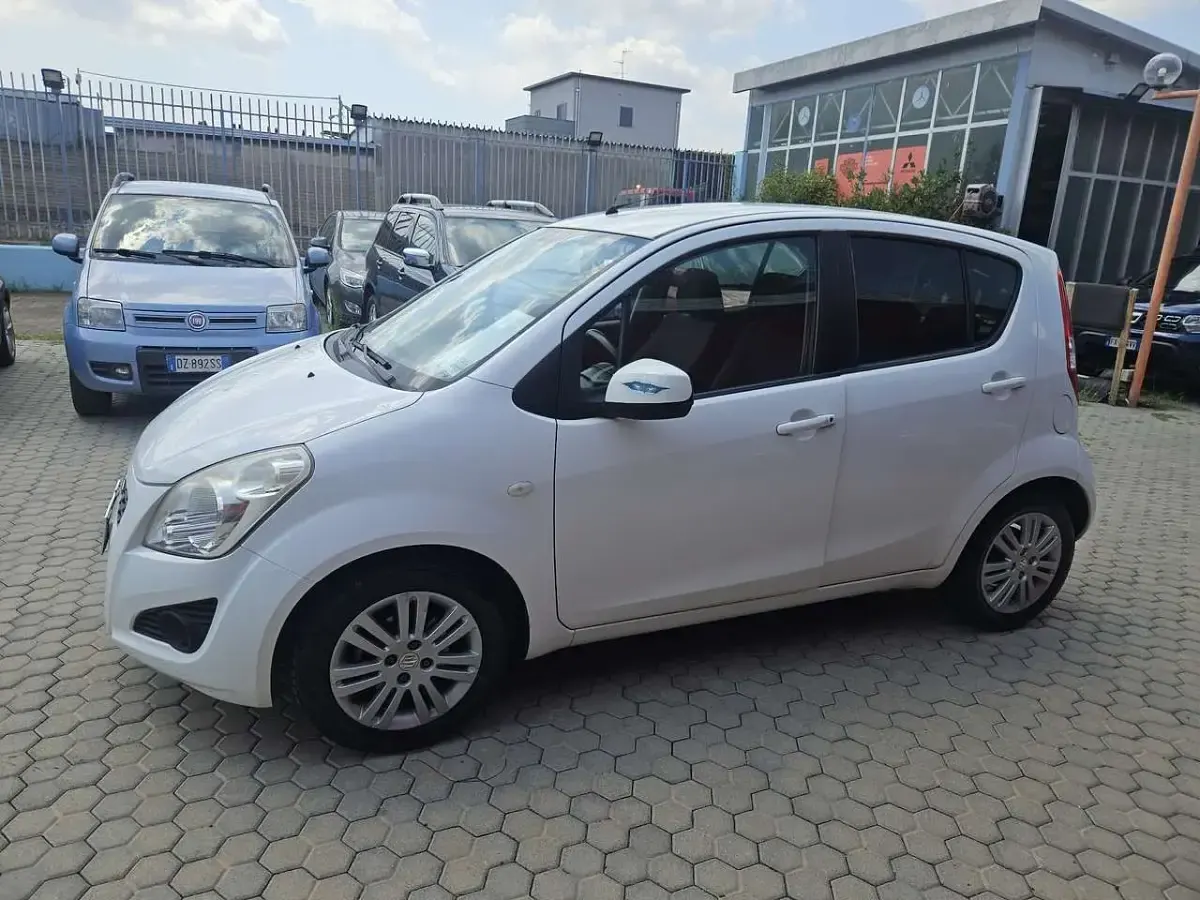 Usata Suzuki Splash GL 68 CV (50 kW) 2012 Bianco Utilitaria