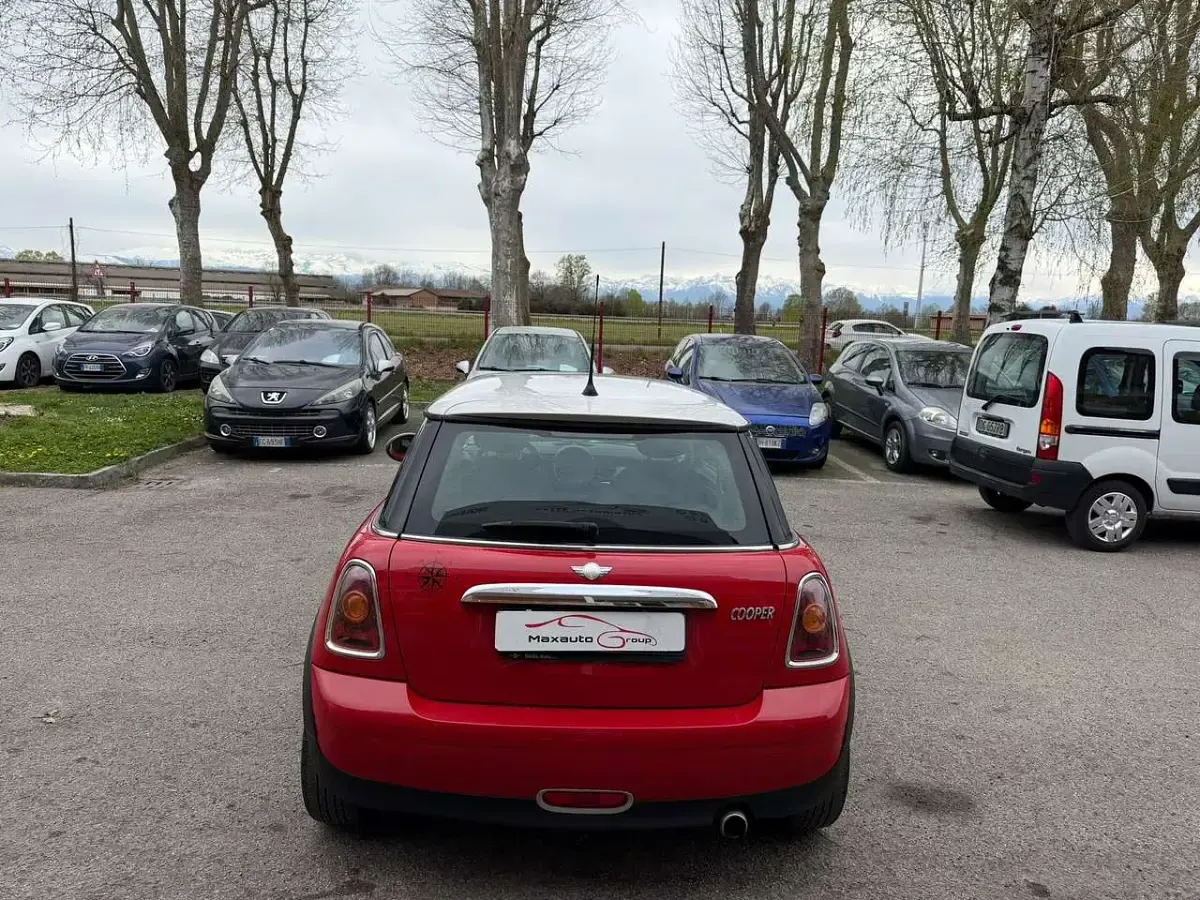 Usata Mini Cooper Chili 120 CV (88 kW) 2007 Rosso Utilitaria