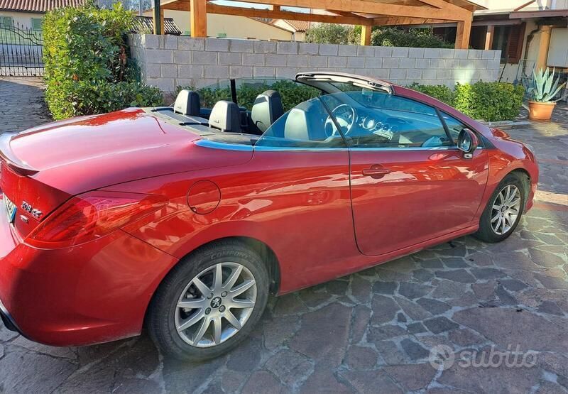Rosso Usata 2011 Peugeot 308 CC Cabrio | 8500 € - Immagine 1/4
