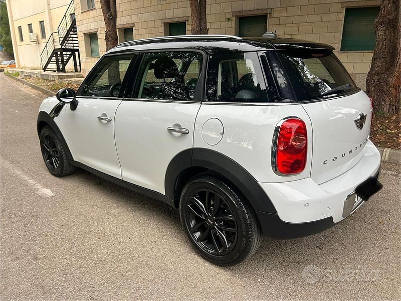 Usata Mini Cooper Countryman 111 CV (81 kW) 2014 Bianco SUV