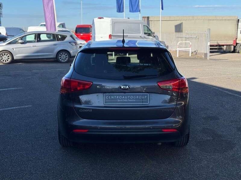 Usata Kia Ceed Sportswagon 110 CV (80 kW) 2015 Grigio Station wagon