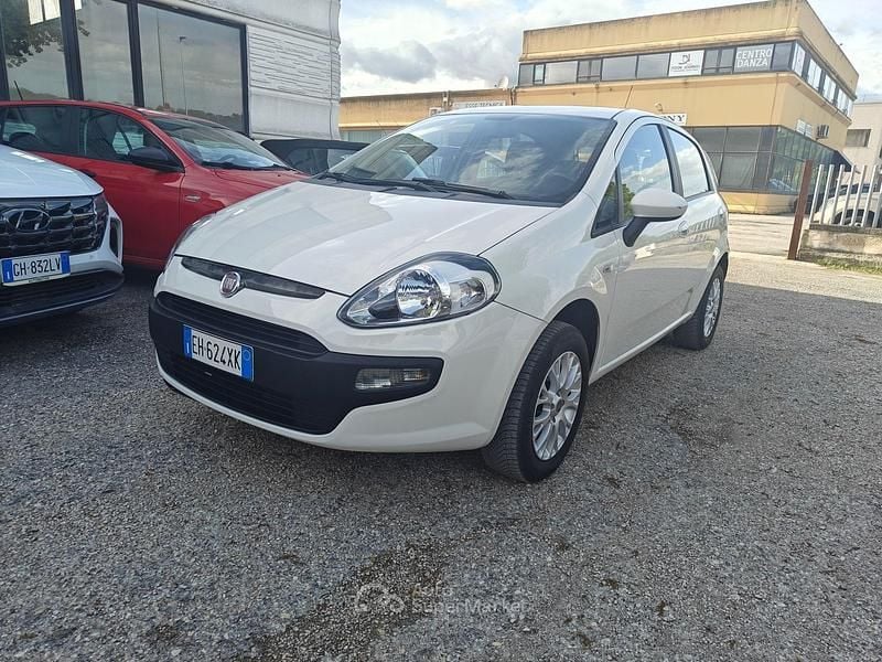 Usata Fiat Punto Evo 77 CV (56 kW) 2011 Bianco Utilitaria