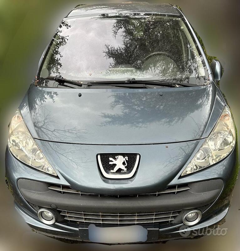 Usato 2007 Peugeot 207 1.6 Diesel 90 CV (2.200 €)