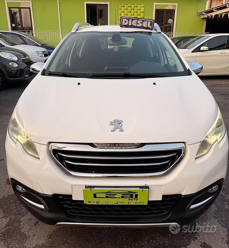 Usata Peugeot 2008 Allure 92 CV (67 kW) 2013 Bianco SUV