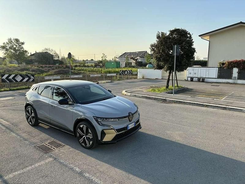 Usata Renault Megane E-Tech Iconic 160 kW (218 CV) 2022