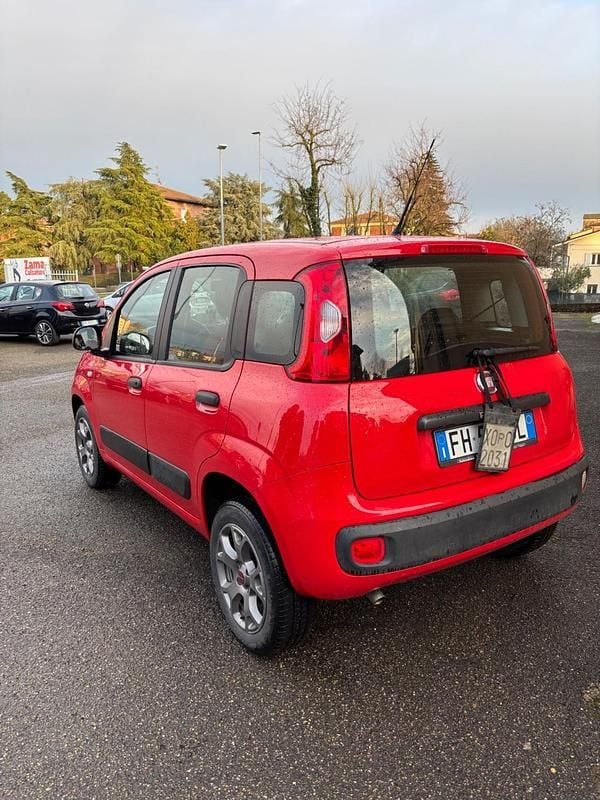 Usata Fiat Panda Lounge 80 CV (58 kW) 2017 Rosso Utilitaria