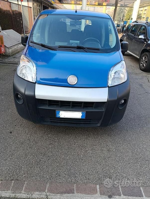 Usata Fiat Qubo Trekking 2011 Blu Monovolume