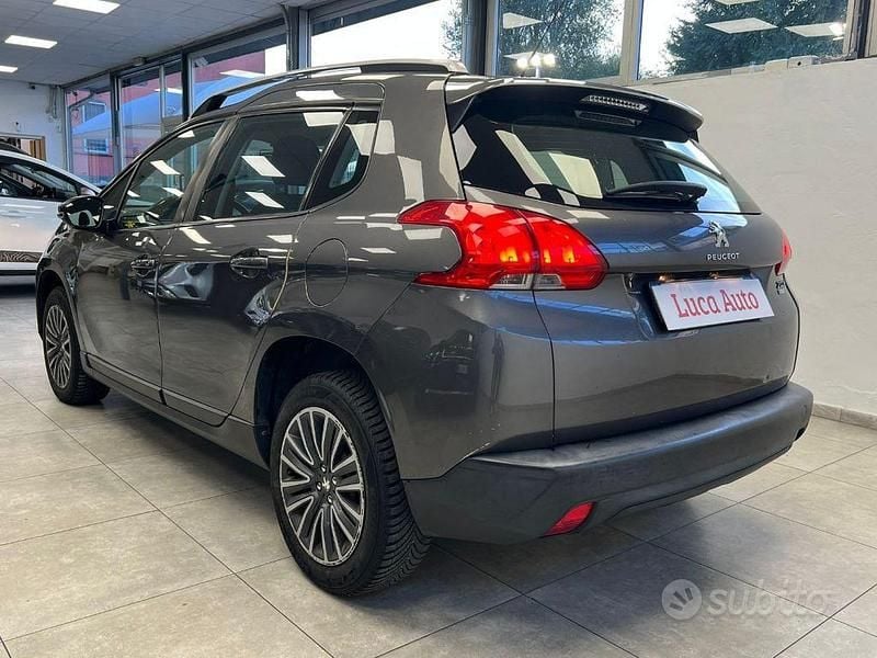 Usata Peugeot 2008 S 92 CV (67 kW) 2015 Grigio SUV