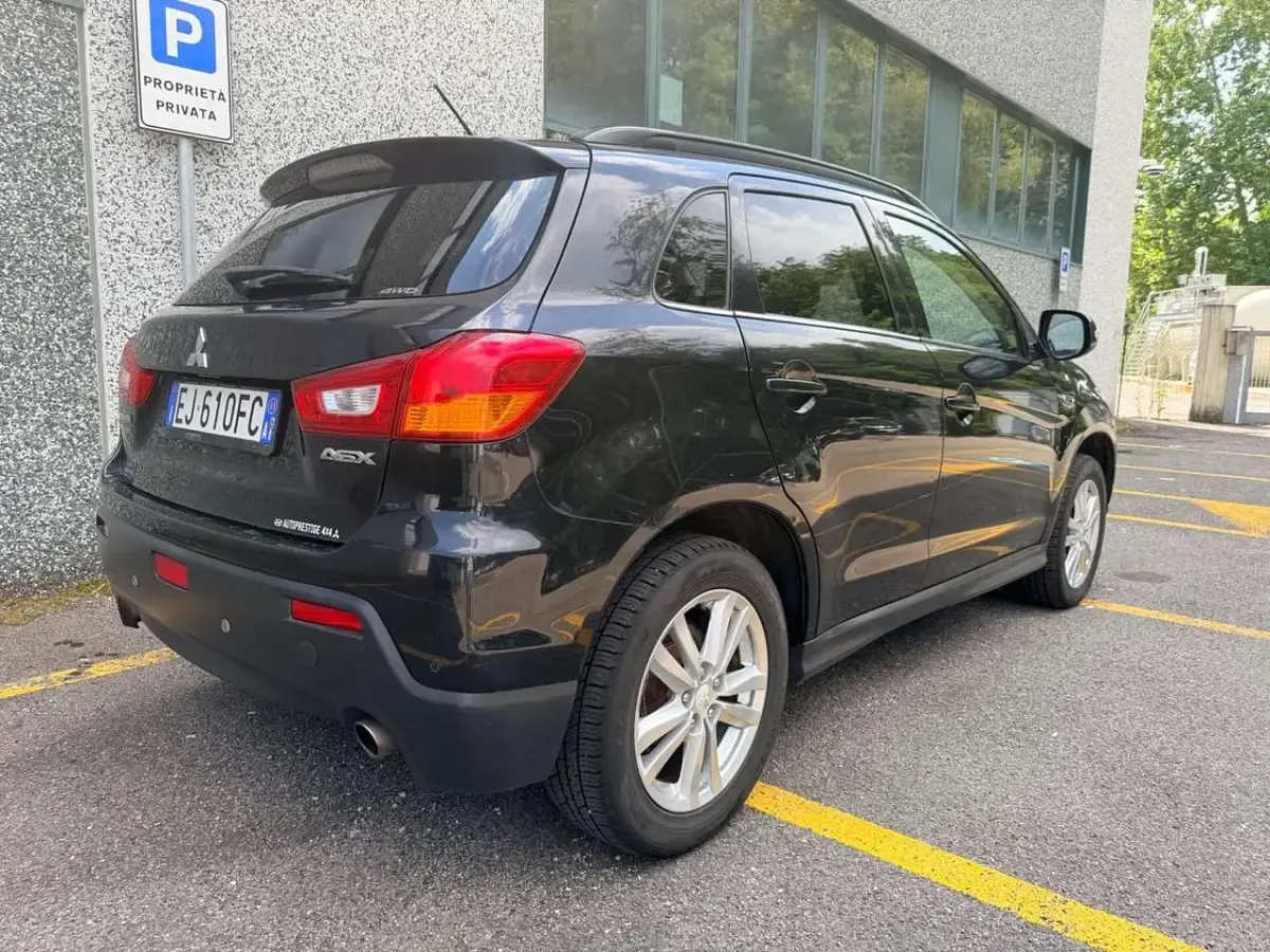 Usata Mitsubishi ASX 150 CV (110 kW) 2011 Nero SUV