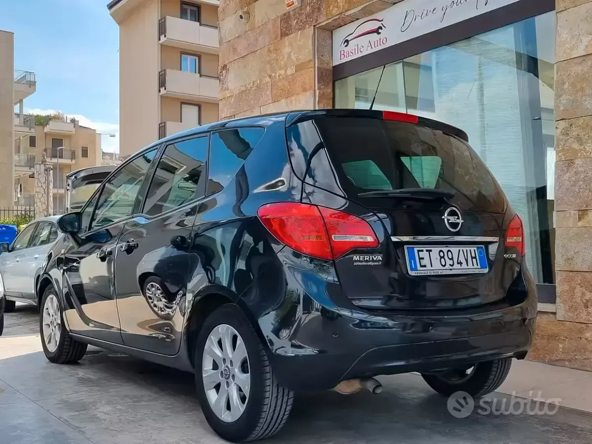 Usata Opel Meriva 95 CV (69 kW) 2014 Nero Monovolume