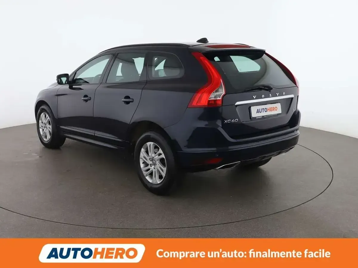 Usata Volvo XC60 Kinetic 190 CV (139 kW) 2015 Bluazzurro SUV
