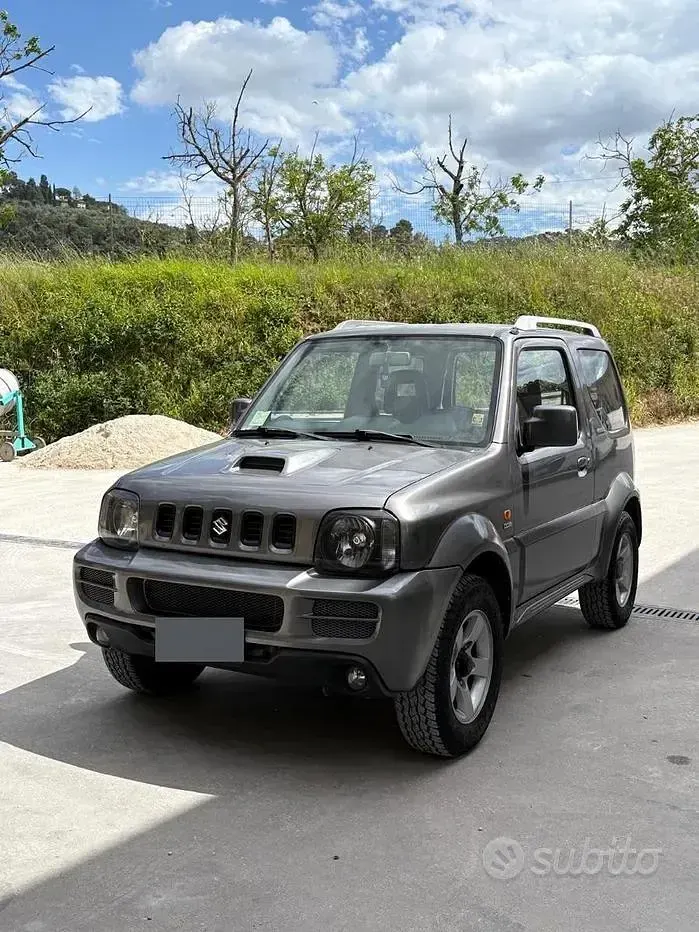 Occasion Suzuki Jimny 86 PK (63 kW) 2006 Grijs SUV