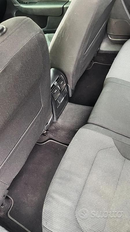 Usata VW Passat 105 CV (77 kW) 2011 Nero Station wagon