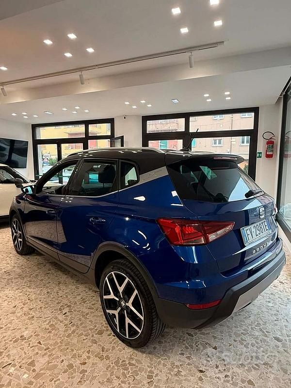 Usata Seat Arona XCELLENCE 95 CV (69 kW) 2019 Blu SUV