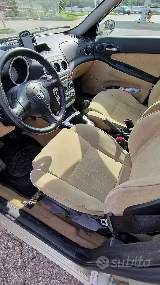 Usata Alfa Romeo 156 116 CV (85 kW) 2005 Berlina