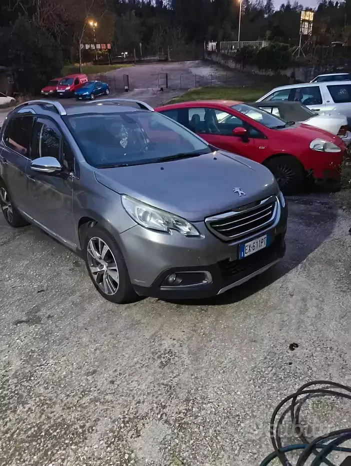 Usata Peugeot 3008 Active 115 CV (84 kW) 2015 Grigio Station wagon