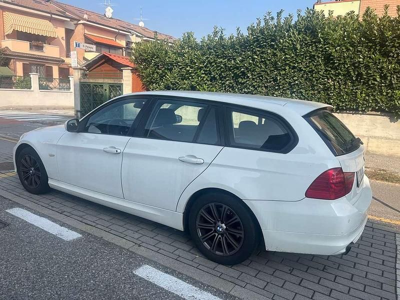 Usata BMW 316 116 CV (85 kW) 2011 Bianco Station wagon
