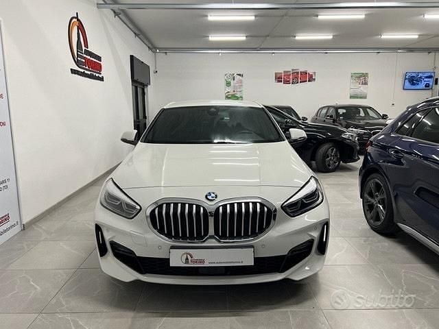 Usata BMW 118 M Sport 136 CV (100 kW) 2022 Bianco Utilitaria