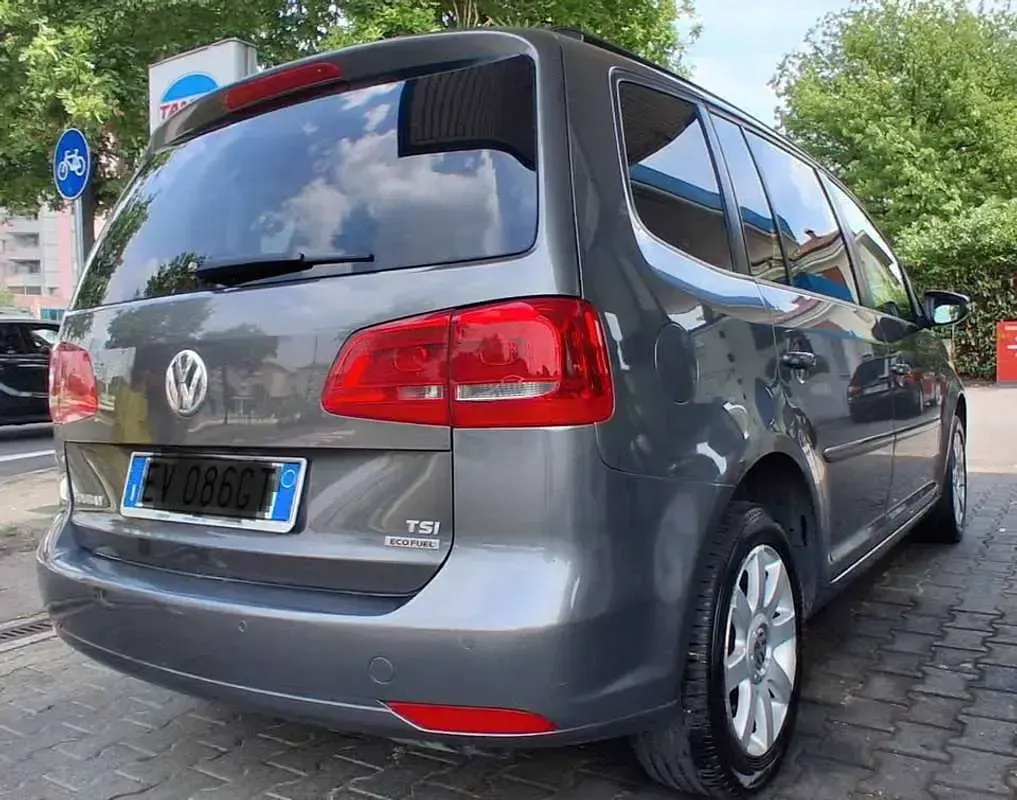 Usata VW Touran Comfortline 150 CV (110 kW) 2014 Grigio Monovolume