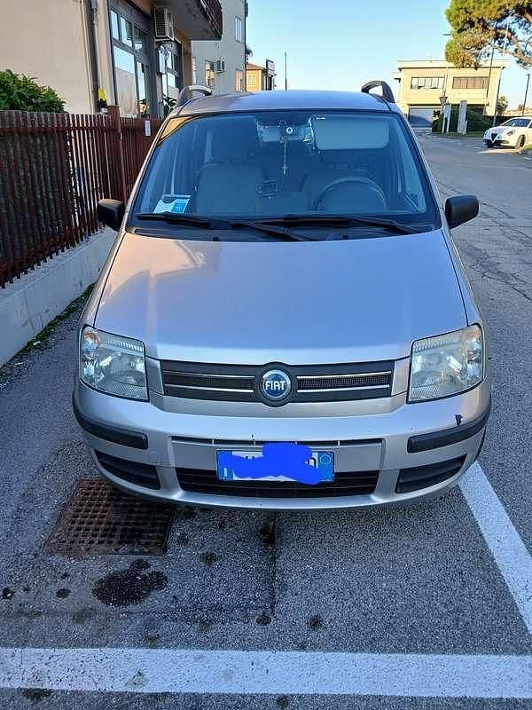 Argento Usata 2007 Fiat Panda Dynamic Due volumi | 3500 € (Buon prezzo) - Immagine 1/4