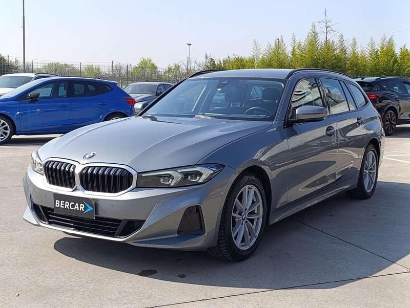 Usata BMW 318 Shadowline 150 CV (110 kW) 2023 Grigio Station wagon
