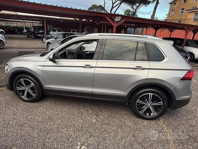 Gebraucht VW Tiguan Executive 150 PS (110 kW) 2016 Grau SUV