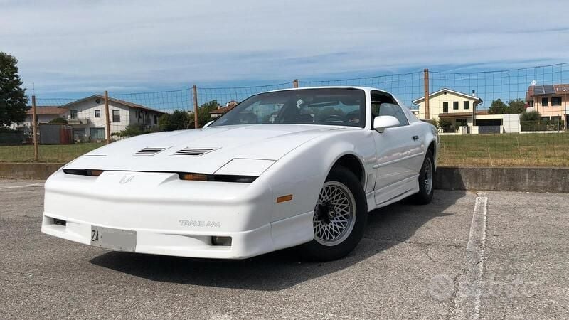 Usata Pontiac Firebird 1991 Bianco Coupé