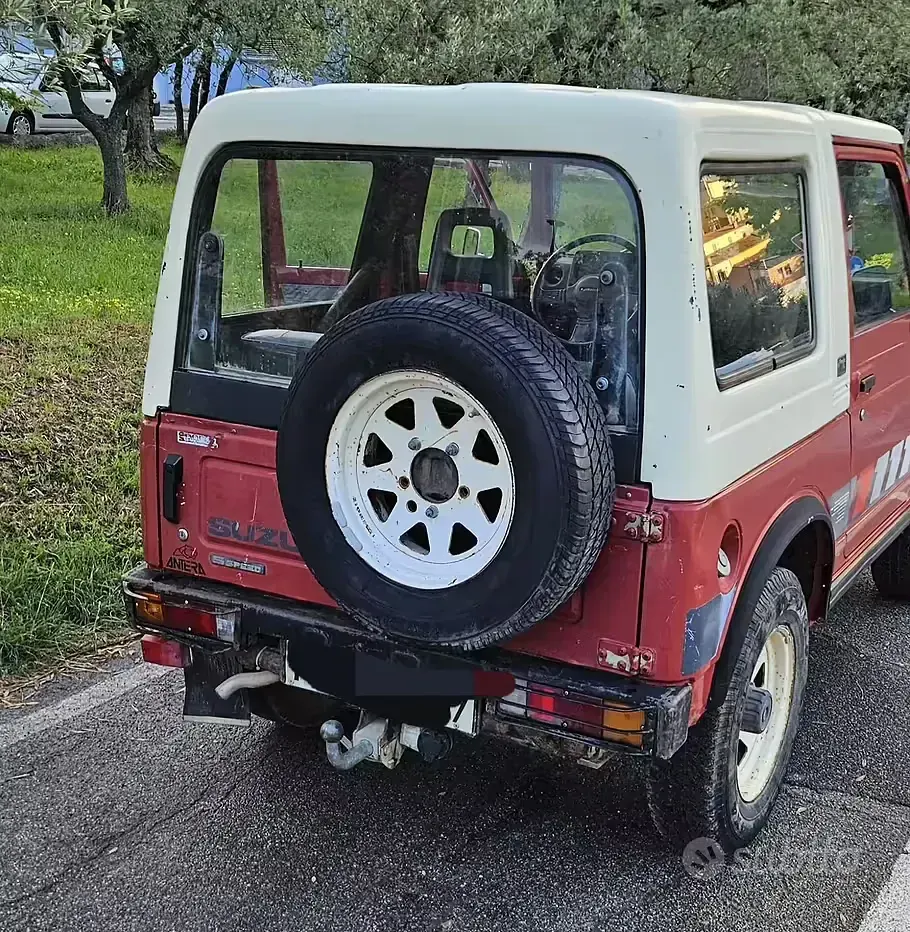 Usata Suzuki Samurai 1986 Rosso SUV