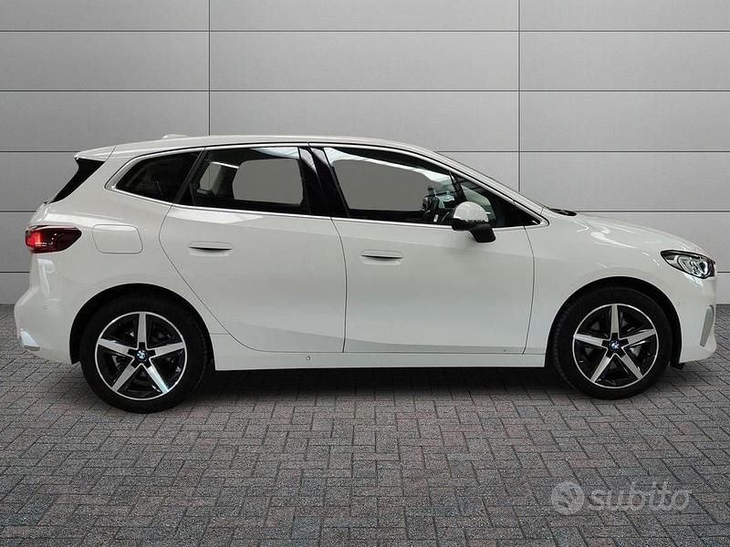 Usata BMW 218 Luxury Line 136 CV (100 kW) 2022 Bianco Station wagon