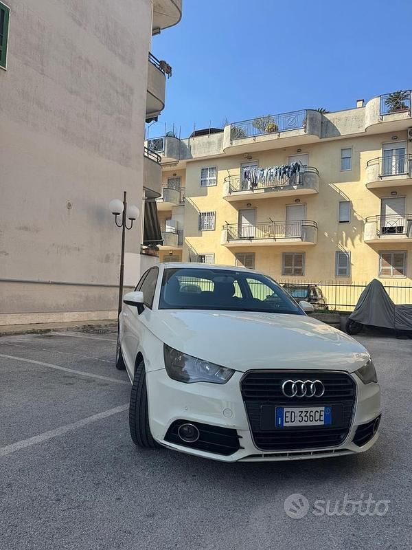 Usata Audi A1 105 CV (77 kW) 2010 Bianco Utilitaria