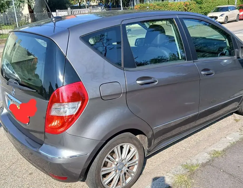 Usata Mercedes A150 Elegance 95 CV (69 kW) 2008 Grigio Monovolume