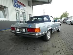 Usata Mercedes SL380 158 CV (116 kW) 1983 Blu Cabrio