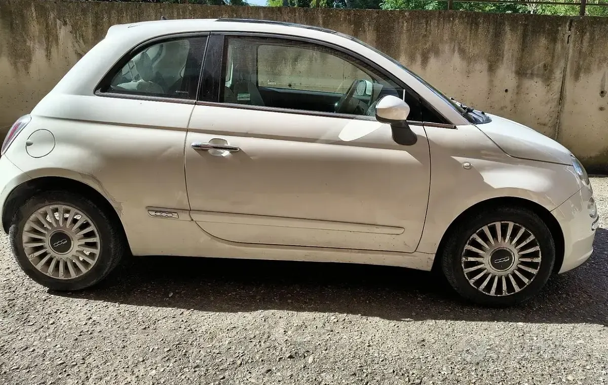 Usata Fiat 500 69 CV (50 kW) 2008 Bianco Utilitaria