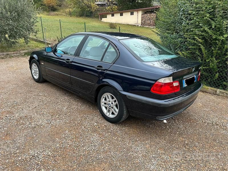 Usata BMW 320 136 CV (100 kW) 2000 Blu Berlina