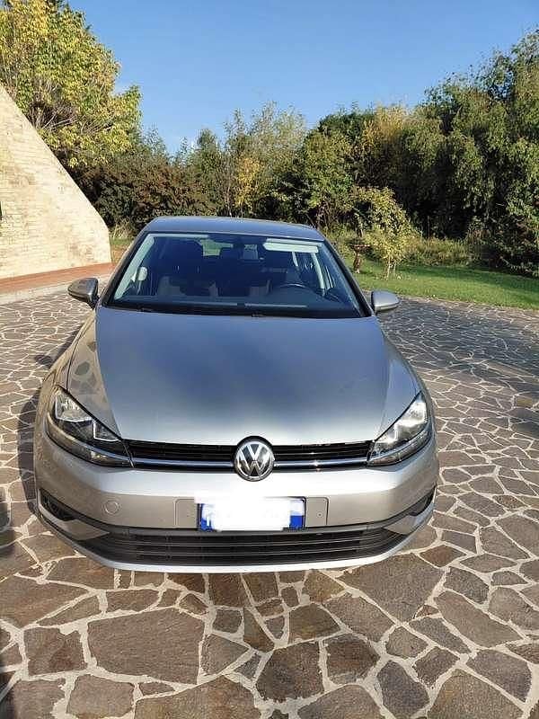 Usata VW Golf VII Trendline 116 CV (85 kW) 2019 Berlina