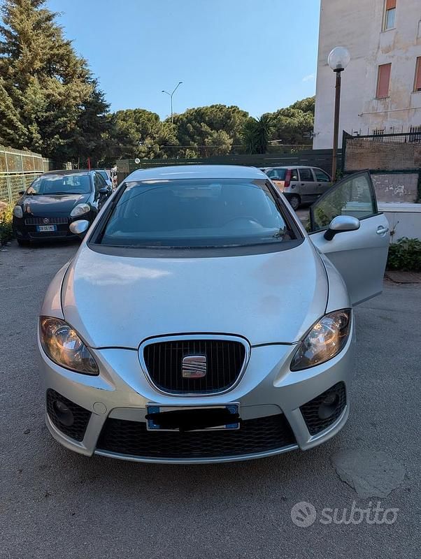 Usata Seat Leon 105 CV (77 kW) 2005 Utilitaria