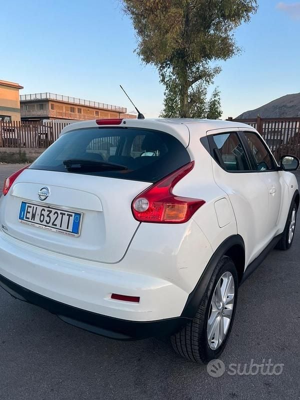 Usata Nissan Juke 117 CV (86 kW) 2014 Bianco SUV