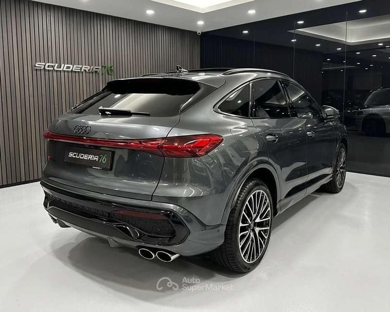 Nuova Audi SQ5 Sportback Sport 367 CV (269 kW) 2025 Grigio tambora metallizzato SUV