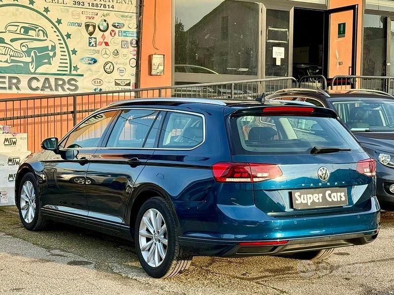 Usata VW Passat 150 CV (110 kW) 2021 Blu Station wagon