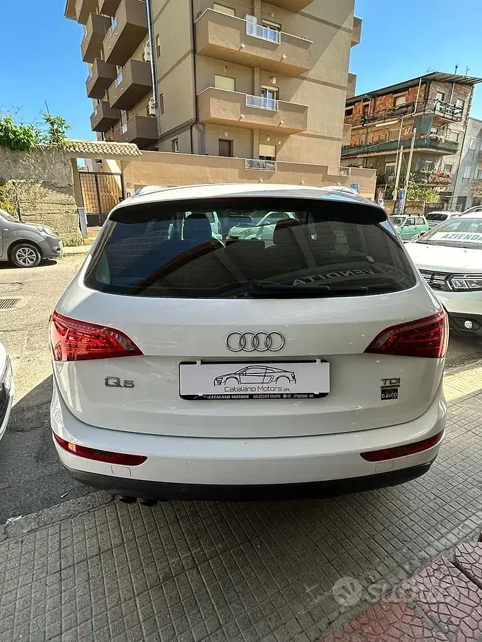 Usata Audi Q5 Comfort 170 CV (125 kW) 2012 Bianco SUV
