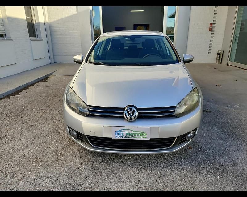 Usata VW Golf VI Comfortline 110 CV (80 kW) 2009 Argento Utilitaria