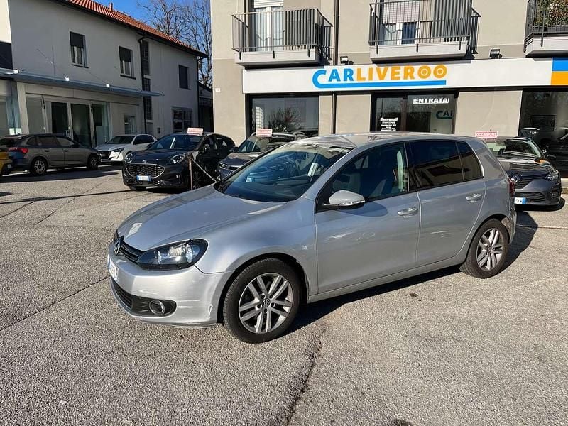 Grigio Usata 2009 VW Golf VI Highline Tre volumi | 6550 € (Ottimo prezzo) - Immagine 1/4