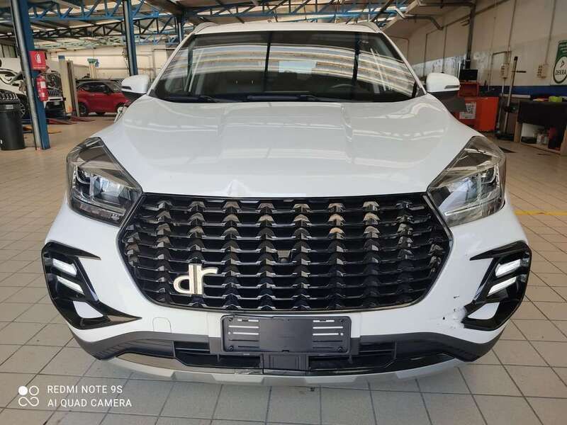 Bianco perla Usata 2023 DR Automobiles DR5 SUV | 16.900 € (Buon prezzo) - Immagine 1/4