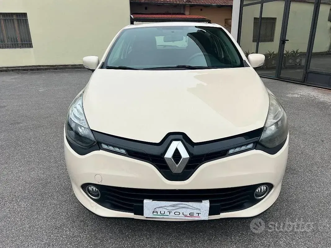 Usata Renault Clio IV 75 CV (55 kW) 2015 Beige Berlina