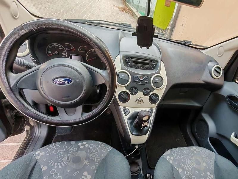 Usata Ford Ka 69 CV (50 kW) 2011 Nero Berlina