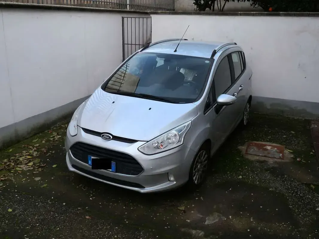 Usata Ford B-MAX Business Edition 95 CV (69 kW) 2016 Argento Monovolume