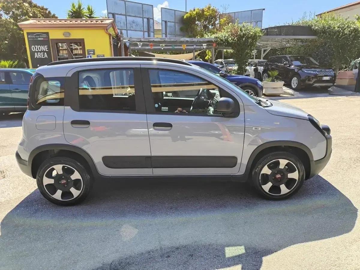 Usata Fiat Panda Launch Edition 69 CV (50 kW) 2020 Grigio Utilitaria