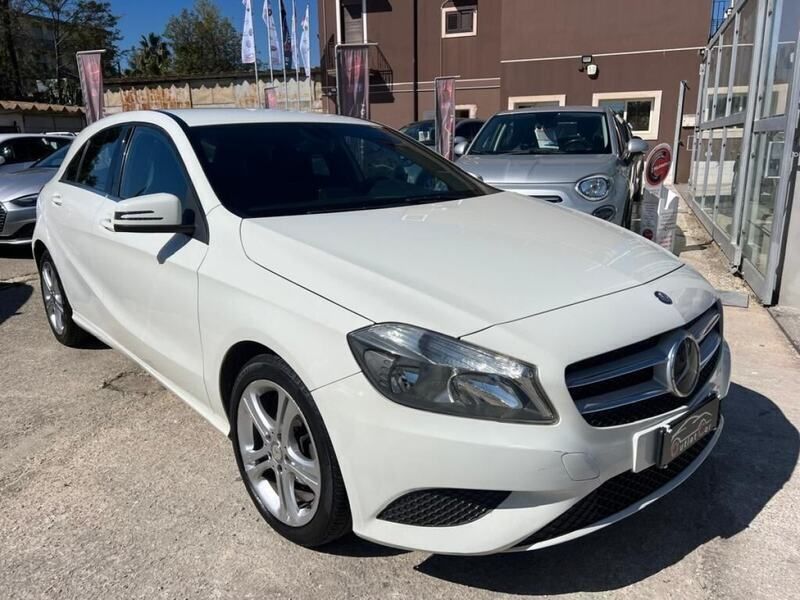 Usata Mercedes A180 109 CV (80 kW) 2014 Bianco Berlina