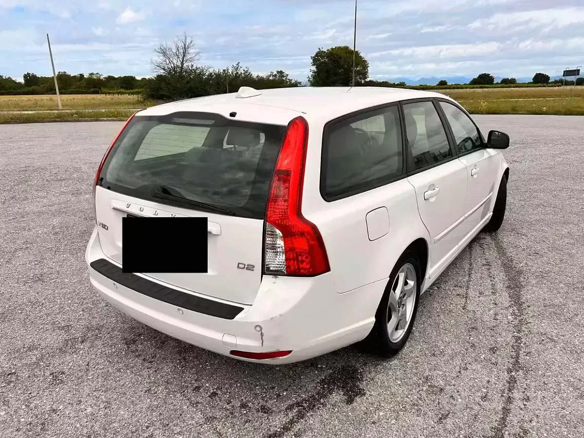 Usata Volvo V50 Plus 114 CV (83 kW) 2012 Bianco Station wagon