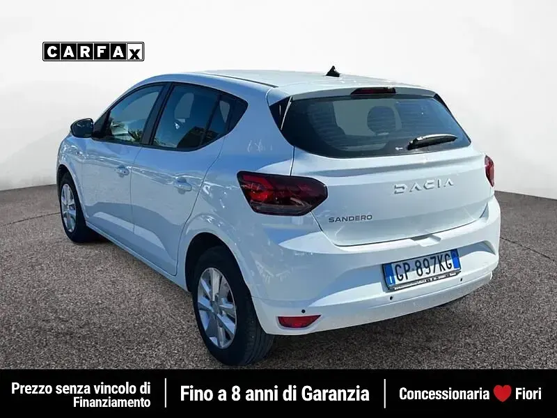Usata Dacia Sandero Comfort 101 CV (74 kW) 2023 Bianco Utilitaria